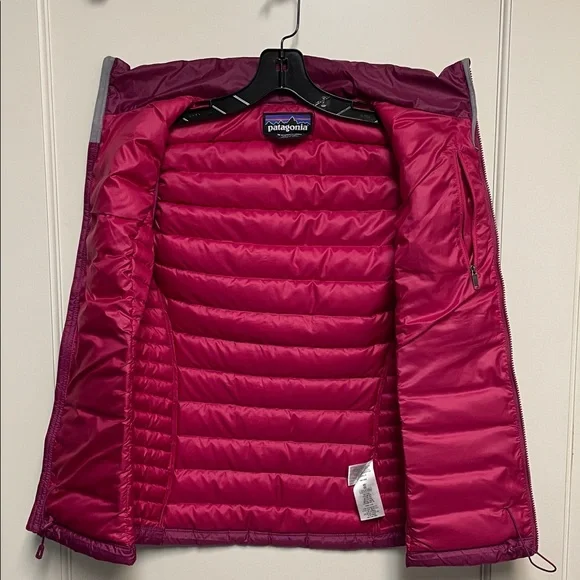 Patagonia Magenta Quilted Down Vest - Picture 5 of 9